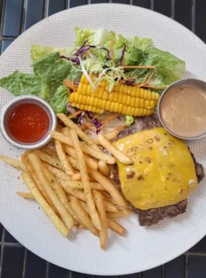 Tips menjaga kesehatan saat puasa